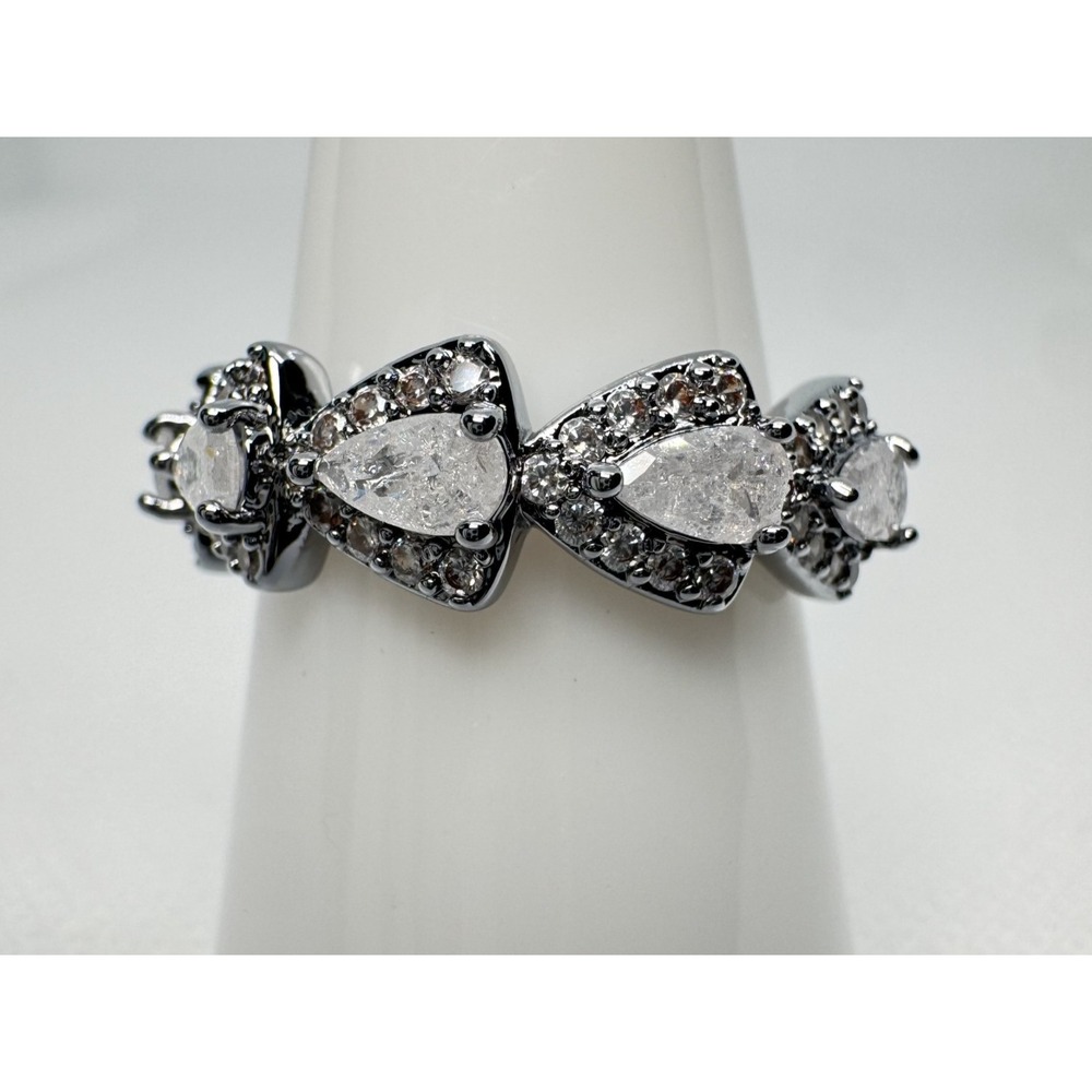 Size 8 Bomb Party Ring - RG55723 Chasin' You -  White Ice Crystal on Hematite